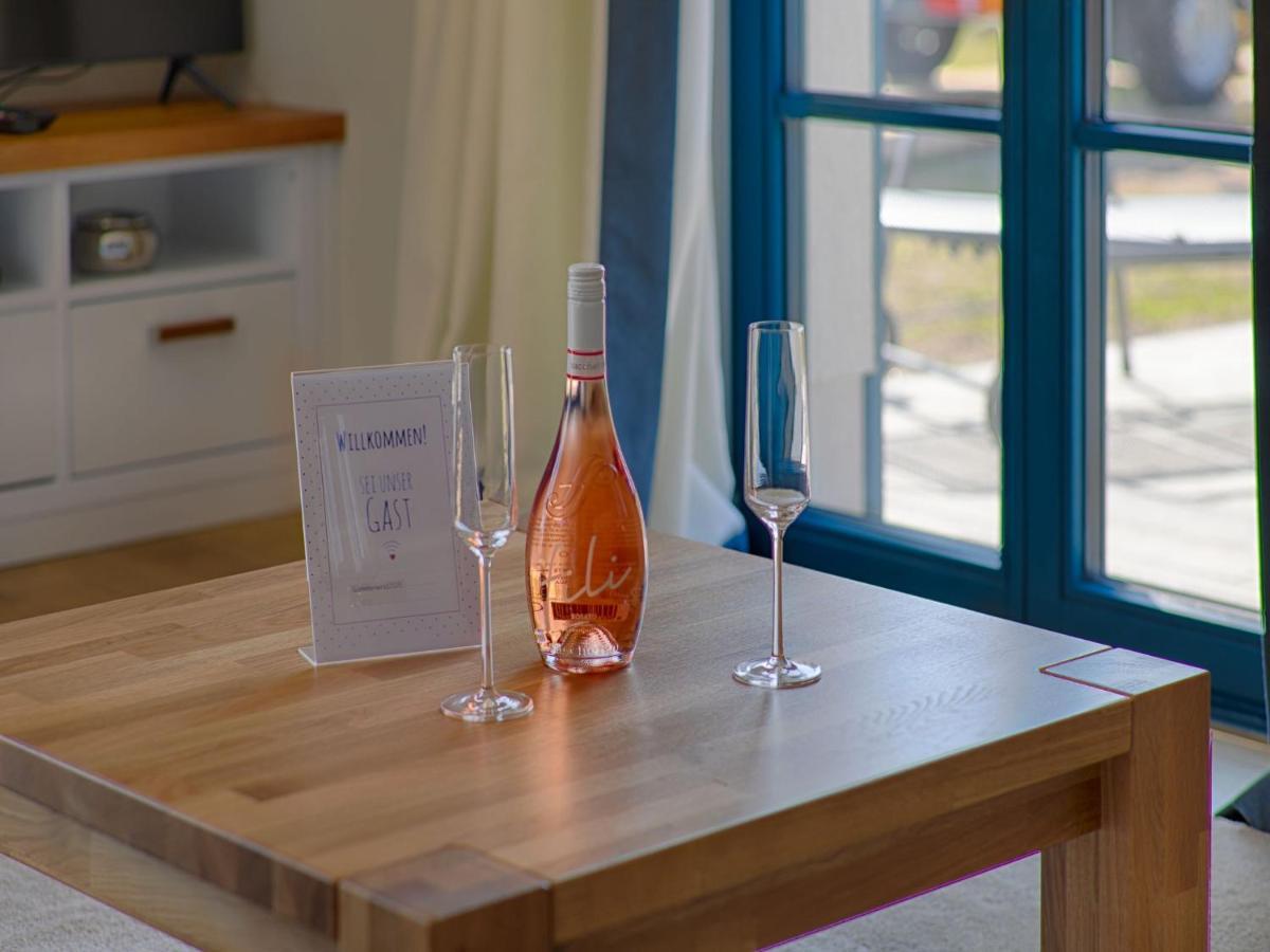 Reetland Am Meer - Premium Reetdachvilla Mit 3 Schlafzimmern, Sauna Und Kamin F23 Dranske Exteriör bild