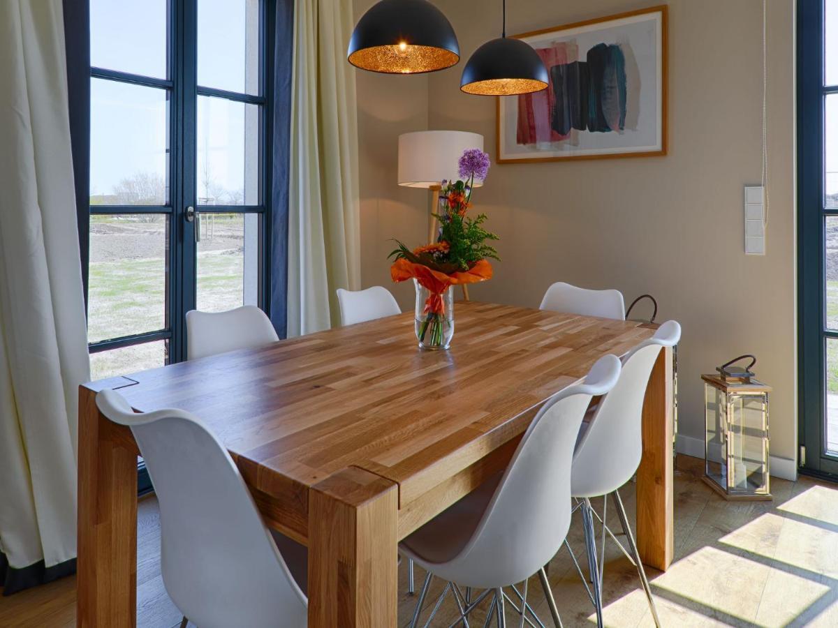 Reetland Am Meer - Premium Reetdachvilla Mit 3 Schlafzimmern, Sauna Und Kamin F23 Dranske Exteriör bild