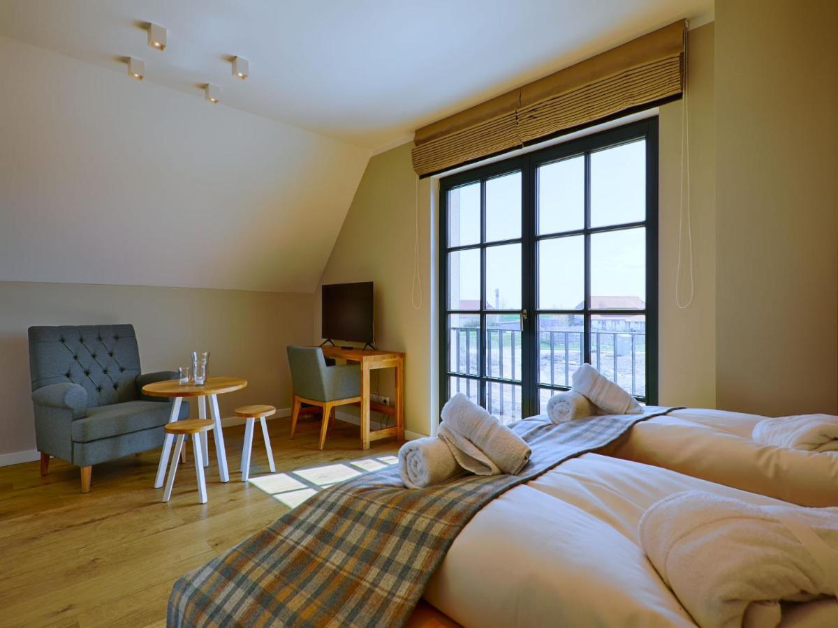 Reetland Am Meer - Premium Reetdachvilla Mit 3 Schlafzimmern, Sauna Und Kamin F23 Dranske Exteriör bild