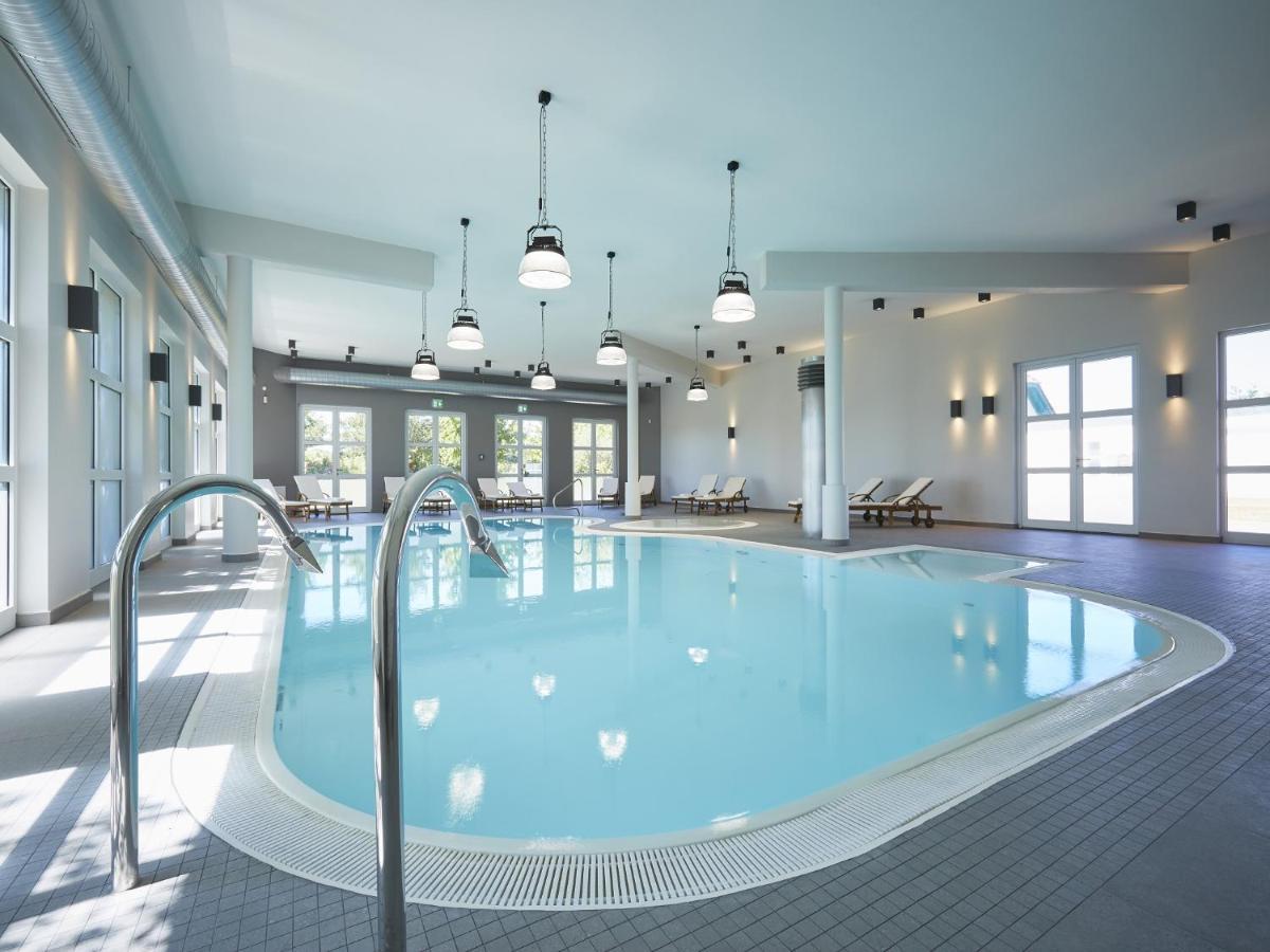 Reetland Am Meer - Premium Reetdachvilla Mit 3 Schlafzimmern, Sauna Und Kamin F23 Dranske Exteriör bild